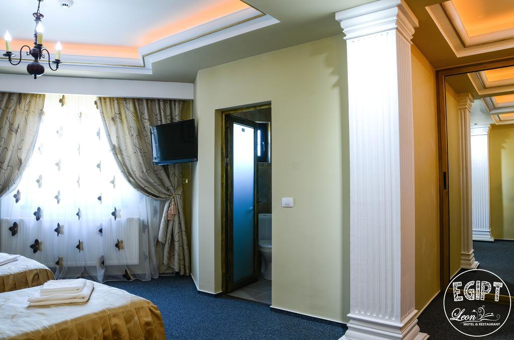Motel - Restaurant Leon Bacau Room photo